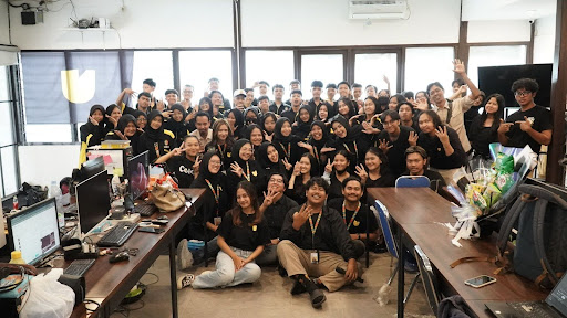 Dari Teori ke Praktik: Siswa SMK N 4 Malang Belajar Digital Marketing di Uraga Digital Agency